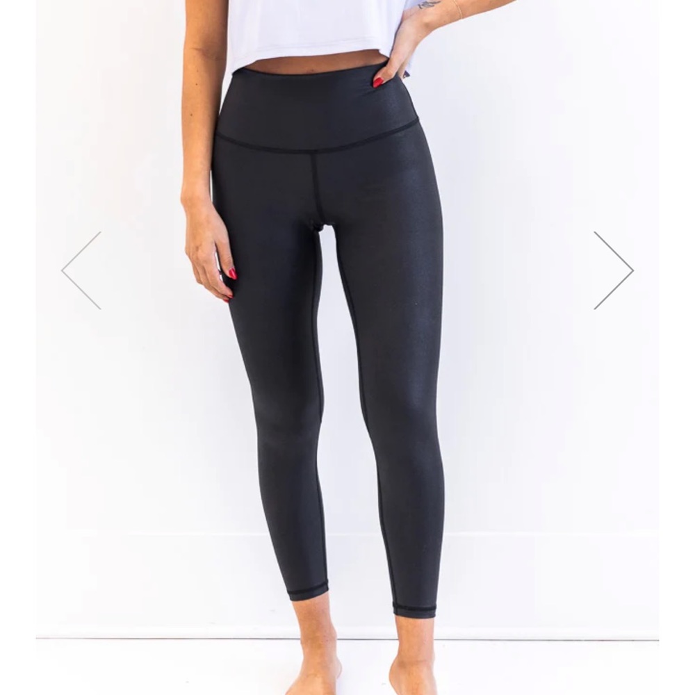 Pink lily darling grace black faux leather leggings size small